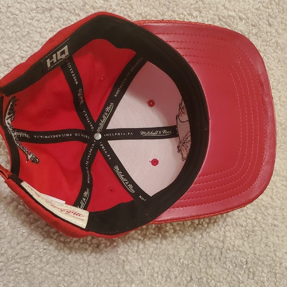 Mitchell & Ness Chicago Blackhawks Python Snakeskin Hat - Picture 12 of 13